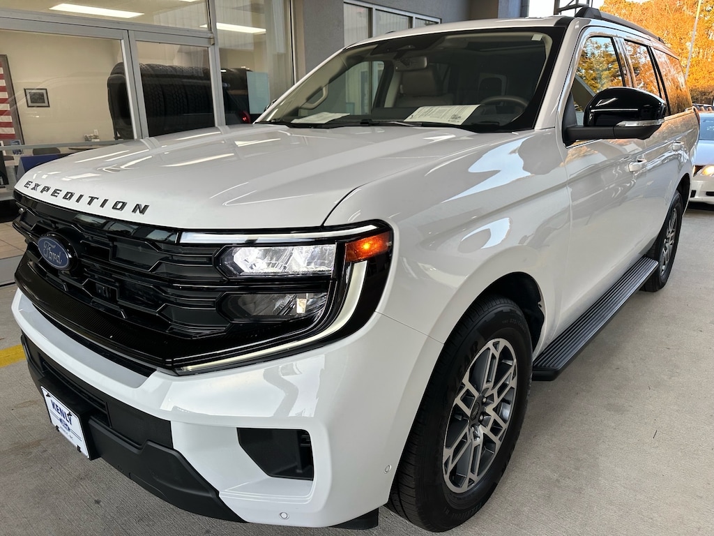 Certified 2025 Ford Expedition Active 4x2 Active SUV