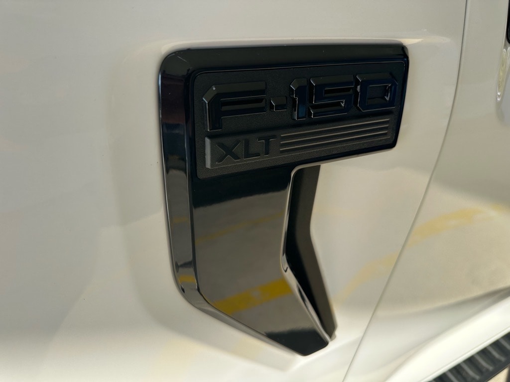 New 2025 Ford F-150 XLT 4x4 XLT SuperCrew 5.5 ft. SB