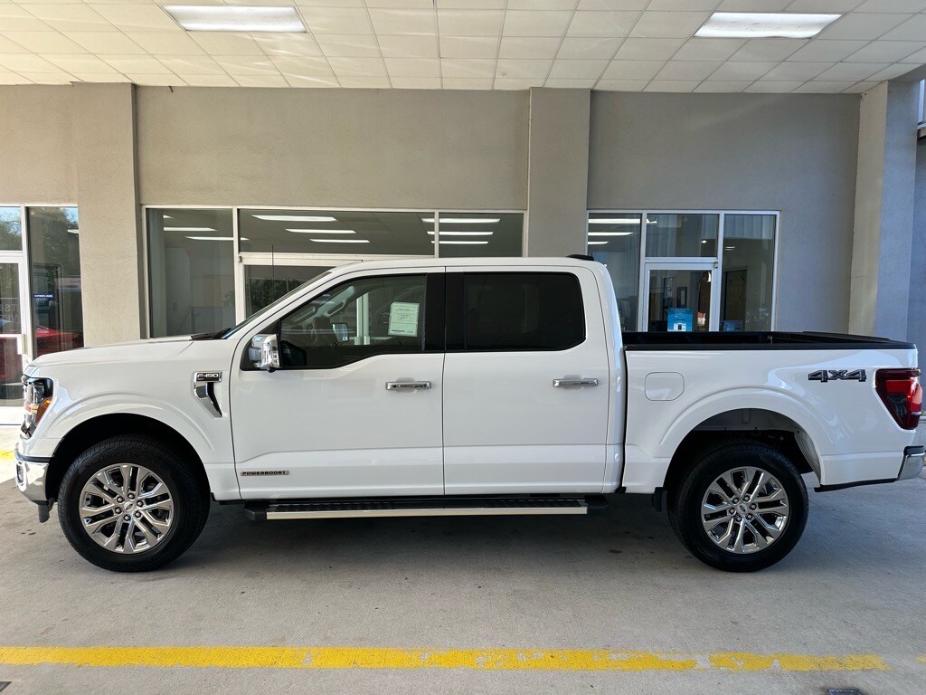 2025 Ford F-150 XLT photo 3