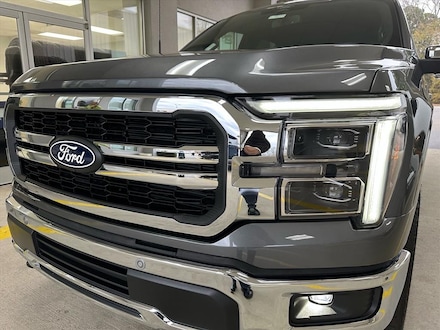 2025 Ford F-150 Lariat 4x4 Lariat  SuperCrew 5.5 ft. SB