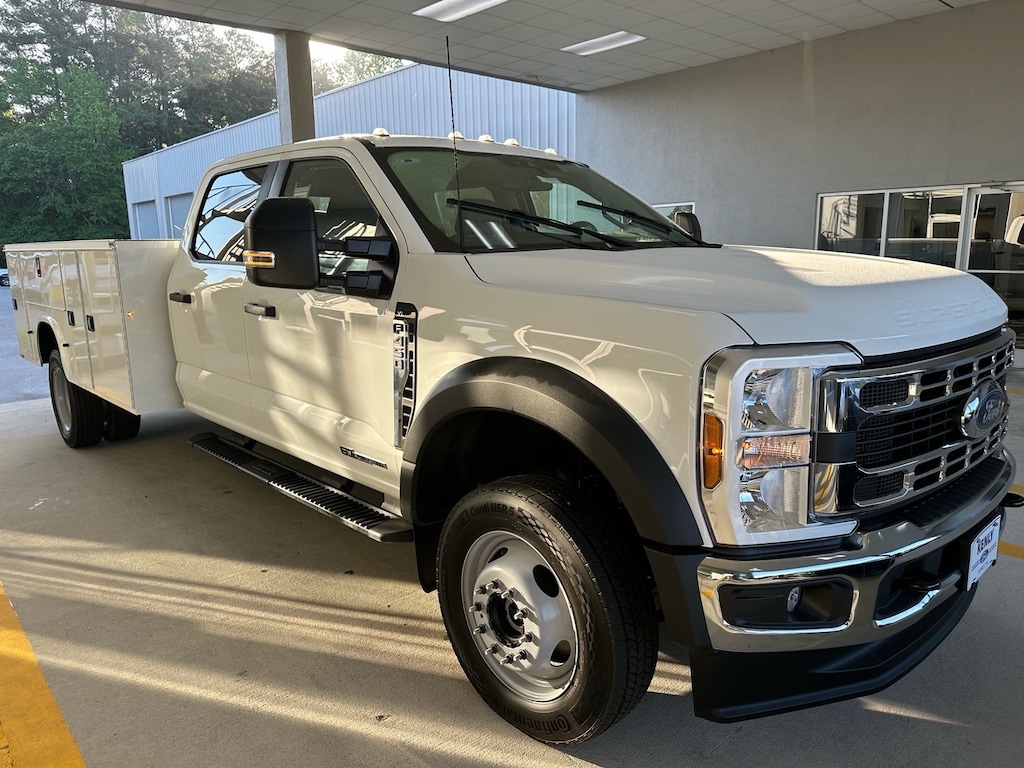 New 2026 Ford F-450 4x4 Crew Cab w/Knapheide 11-ft SVC Body w/KNAPHEIDE 11-ft SVC BODY