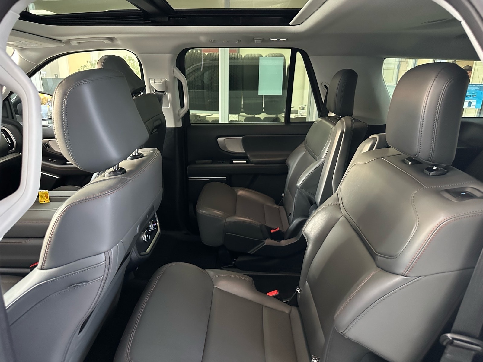 2025 Ford Expedition Active - Photo 24