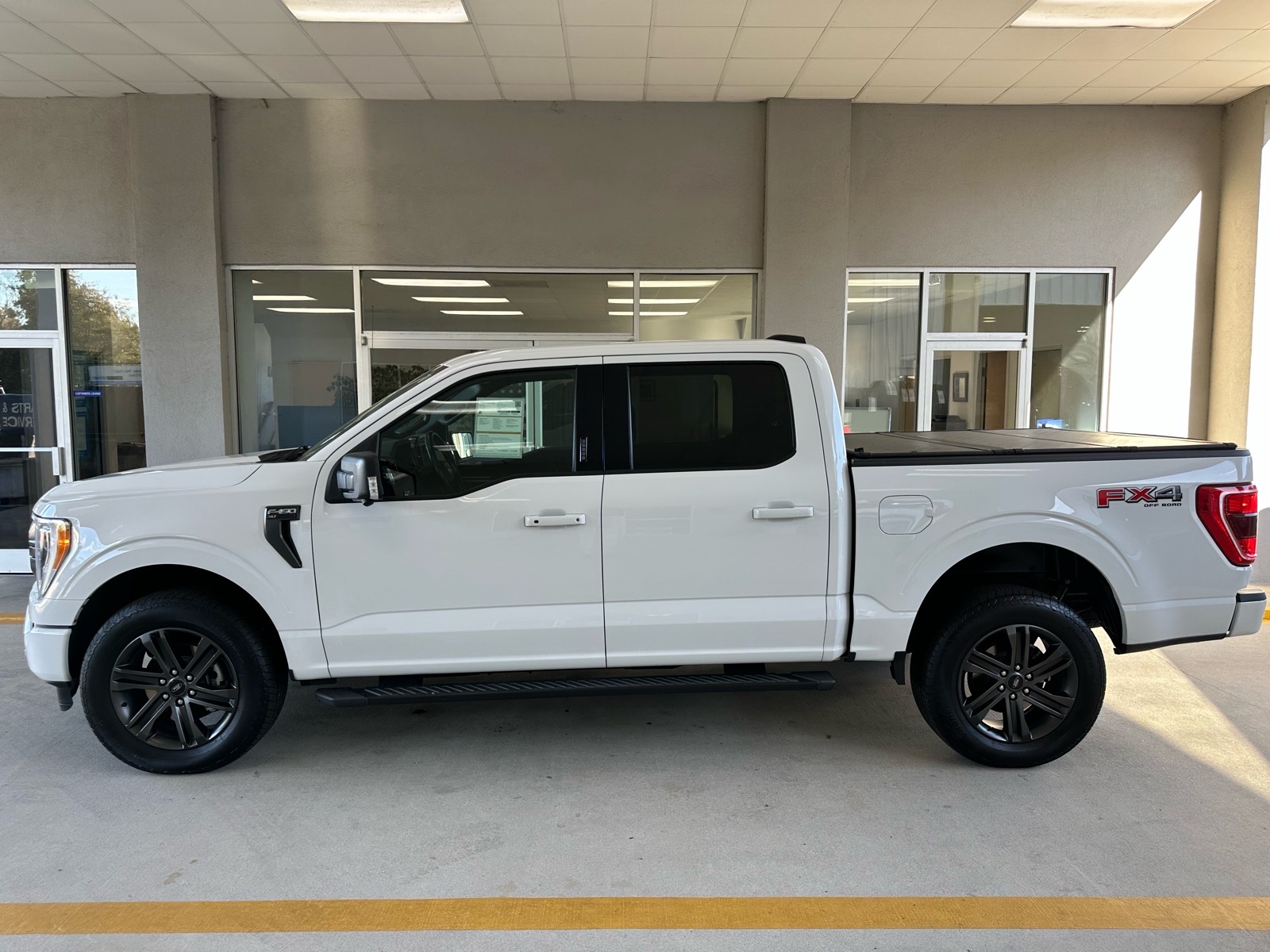 Certified 2022 Ford F-150 XLT 4x4 XLT SuperCrew 5.5 ft. SB