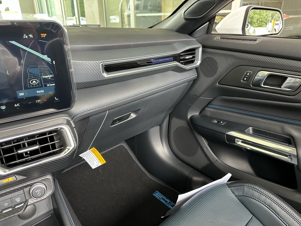 2025 Ford Mustang GT Premium Convertible - Photo 30