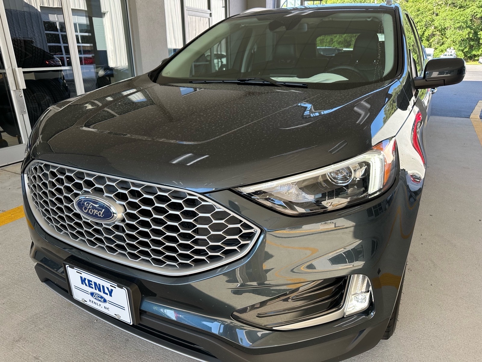 2024 Ford Edge SEL AWD's photo