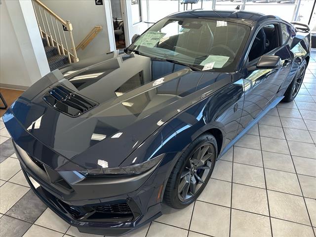 2024 Ford Mustang Dark Horse photo 2