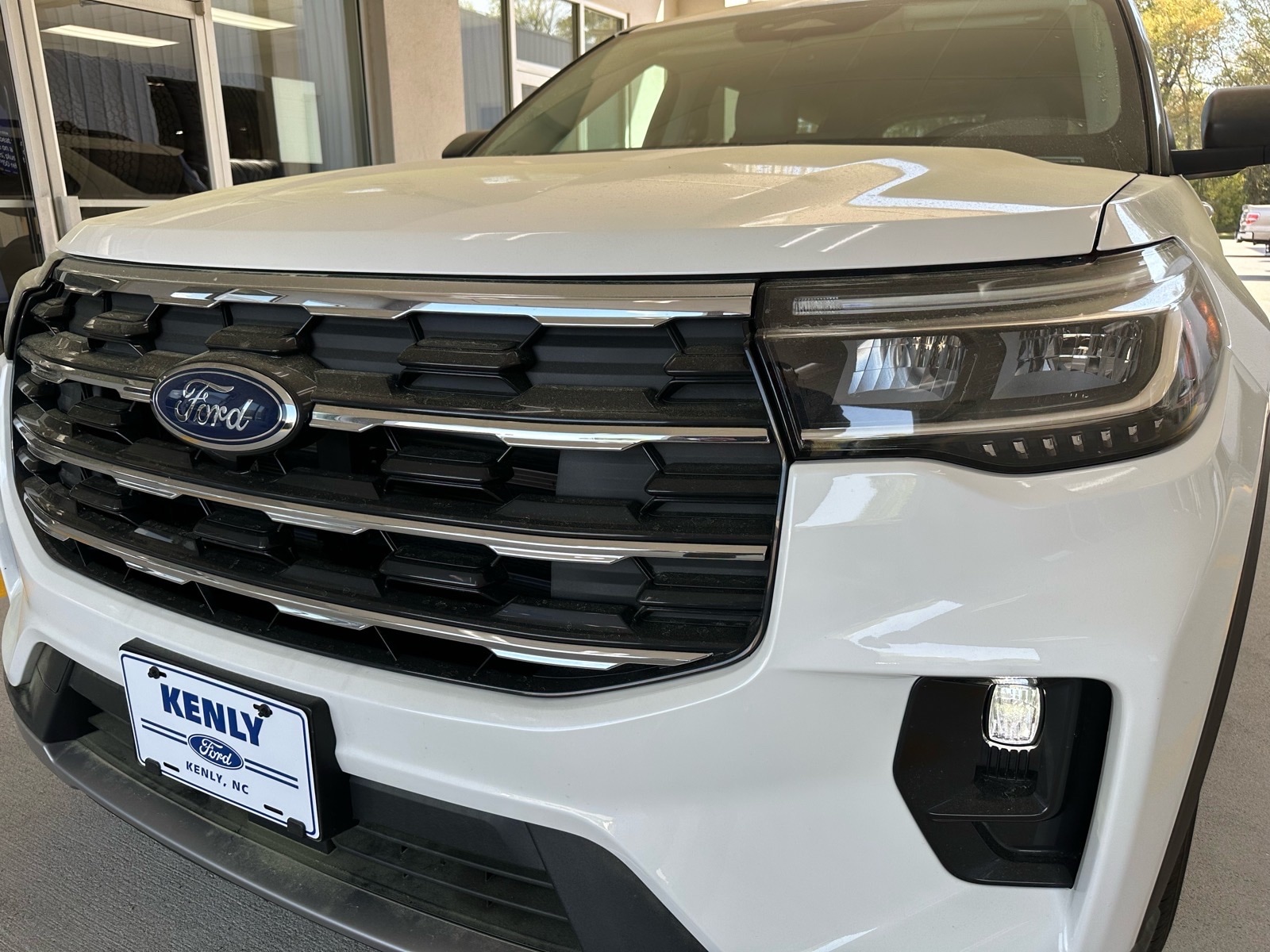 2025 Ford Explorer Active RWD (PL535)'s photo