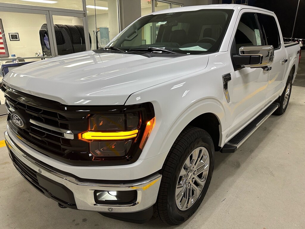 New 2026 Ford F-150 XLT 4x4 XLT SuperCrew 5.5 ft. SB