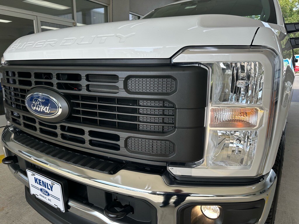 New 2026 Ford F-250 Super Duty XL 4x4 XL Regular Cab 8 ft. LB Pickup