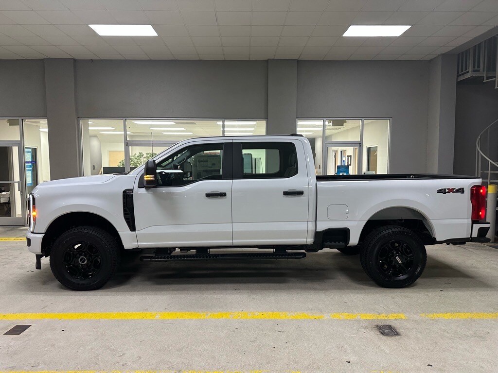 2026 Ford F-250 XL photo 2