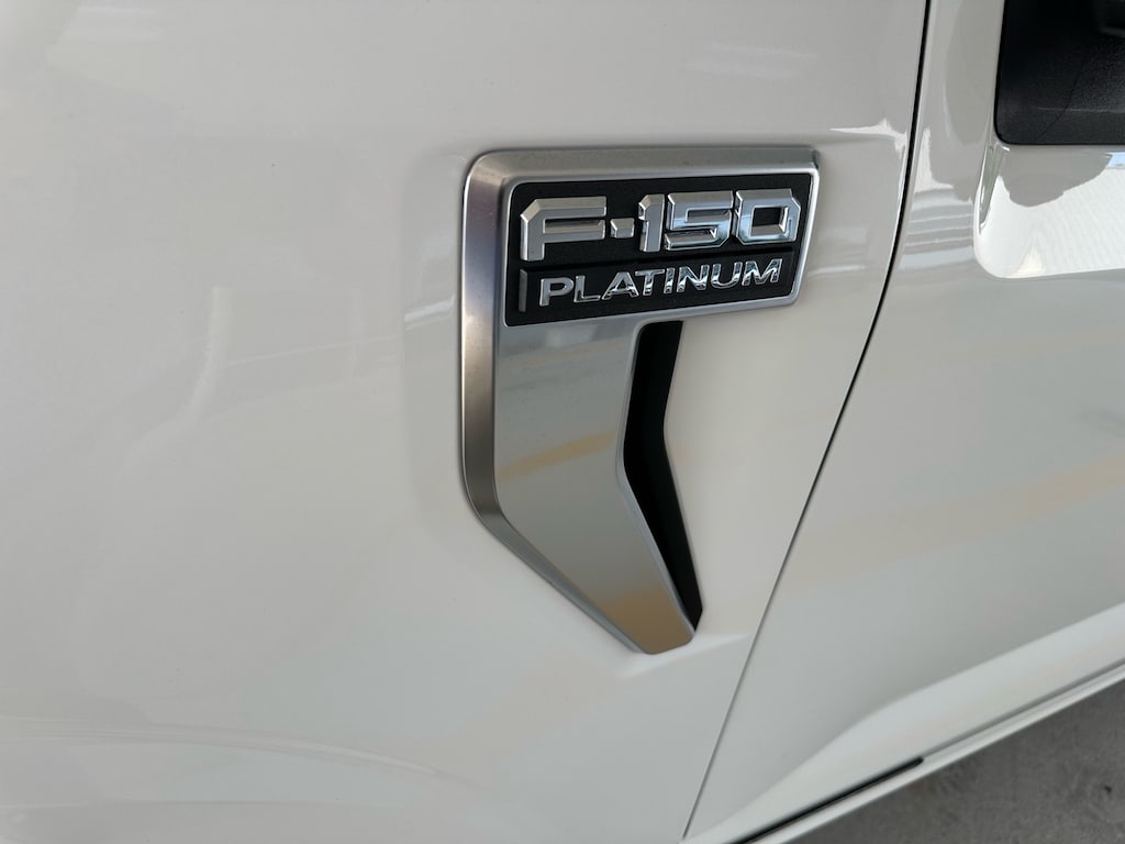 New 2026 Ford F-150 Platinum 4x4 Platinum SuperCrew 5.5 ft. SB
