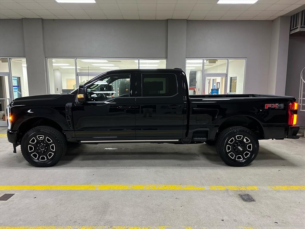 New 2026 Ford F-250 Super Duty Platinum 4x4 Platinum Crew Cab 6.8 ft. SB Pickup