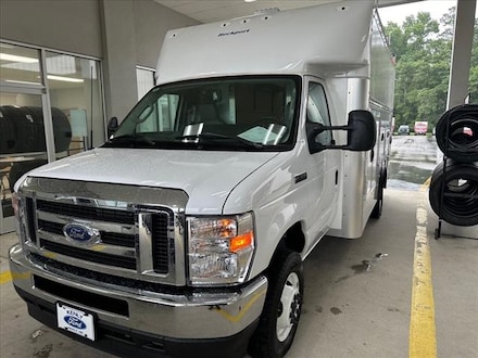 2024 Ford E-Series E-450 SD 2dr 158-in WB DRW w/14 Workport E-450 SD  158-in WB DRW w/14 WORKPORT
