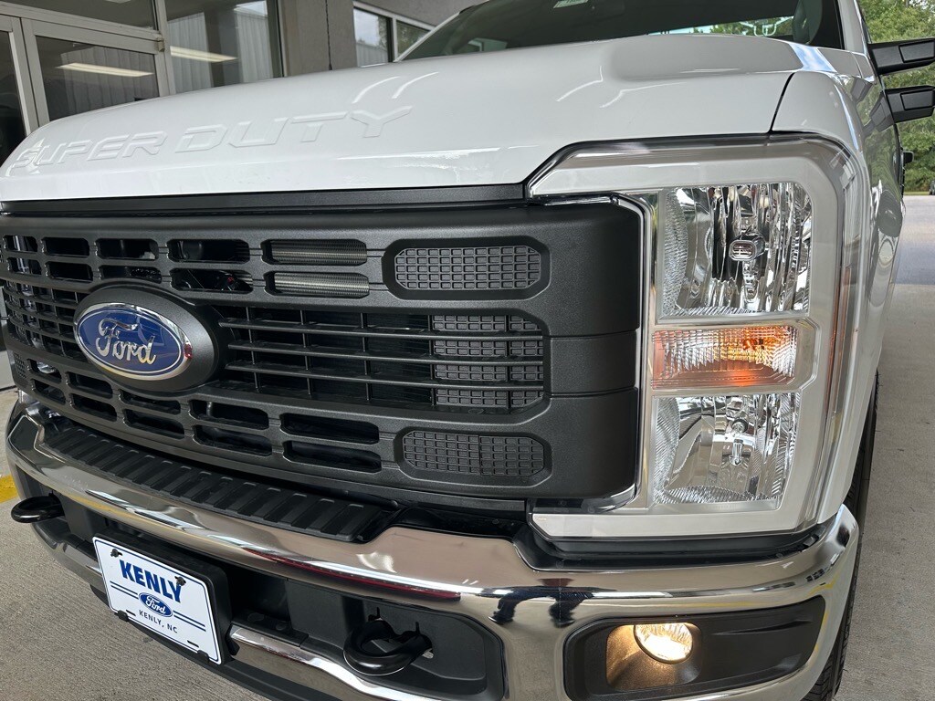 New 2026 Ford F-250 Super Duty XL 4x2 XL Regular Cab 8 ft. LB Pickup