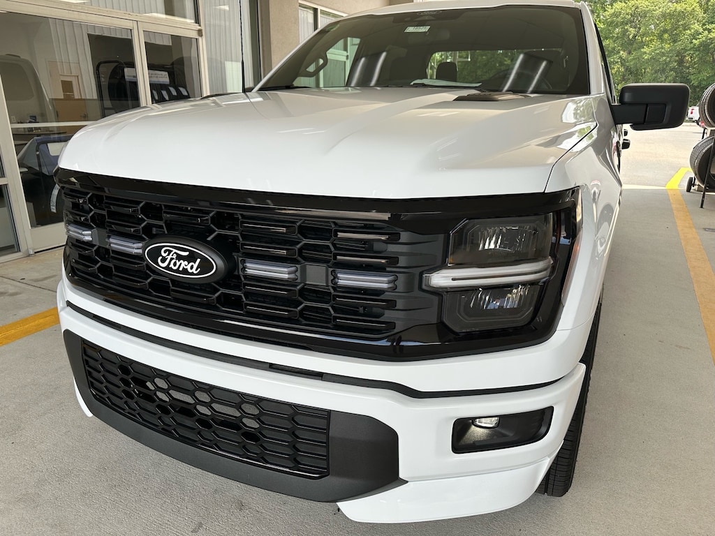 New 2026 Ford F-150 STX 4x4 STX SuperCrew 5.5 ft. SB