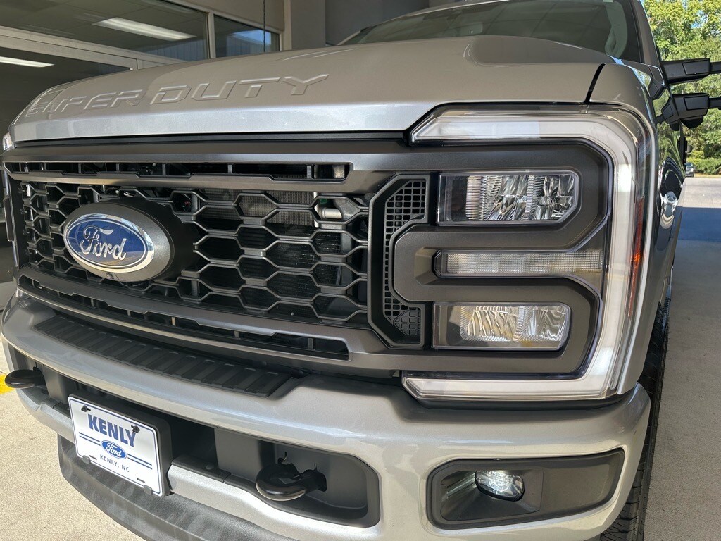Used 2024 Ford F-250 Super Duty XLT 4x4 XLT Crew Cab 8 ft. LB Pickup