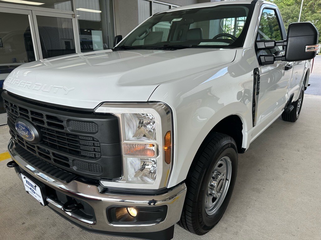 New 2026 Ford F-250 Super Duty XL 4x2 XL Regular Cab 8 ft. LB Pickup