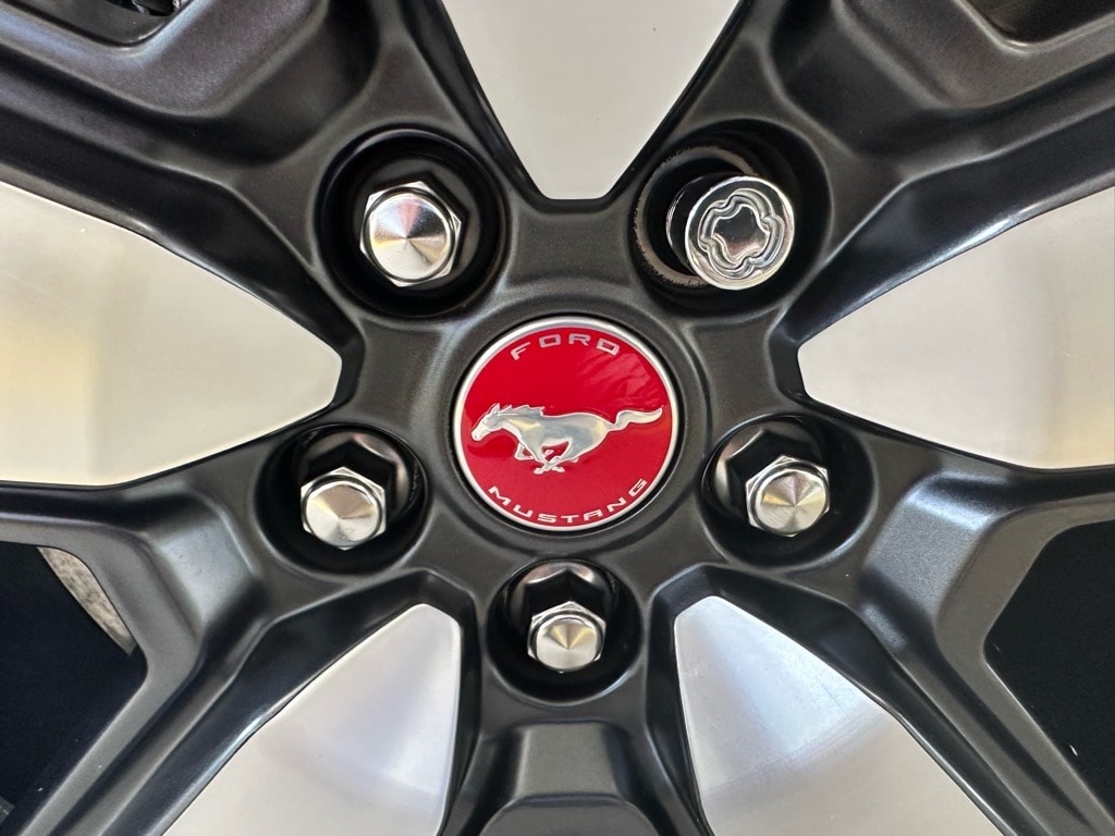 2025 Ford Mustang GT Premium Convertible - Photo 12