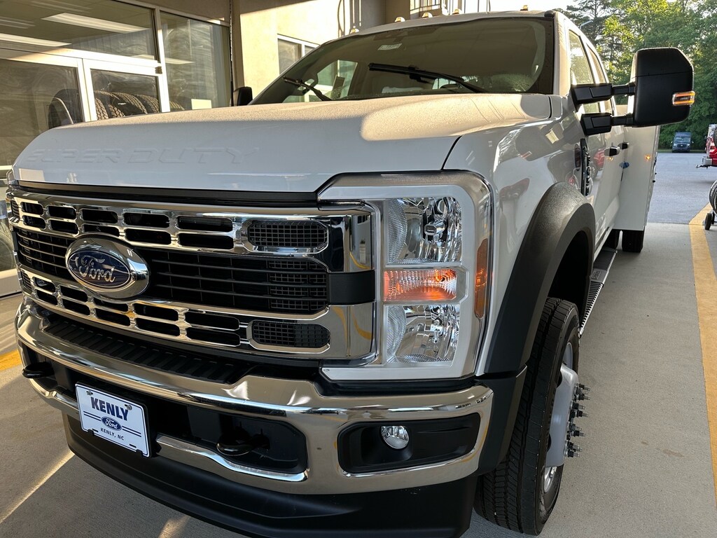 New 2026 Ford F-450 4x4 Crew Cab w/Knapheide 11-ft SVC Body w/KNAPHEIDE 11-ft SVC BODY