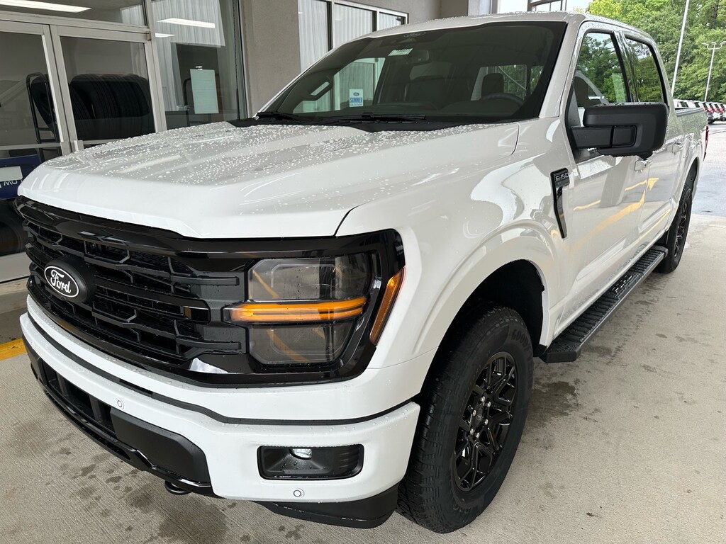 New 2026 Ford F-150 XLT 4x4 XLT SuperCrew 5.5 ft. SB