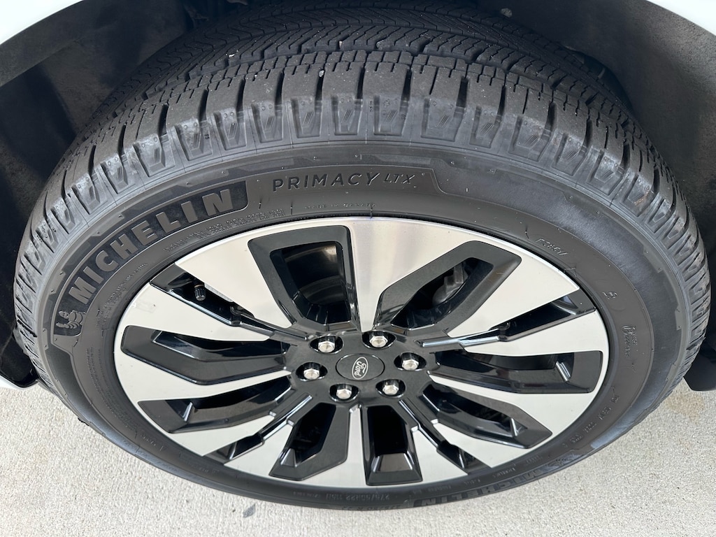 Certified 2025 Ford Expedition Platinum 4x4 Platinum SUV