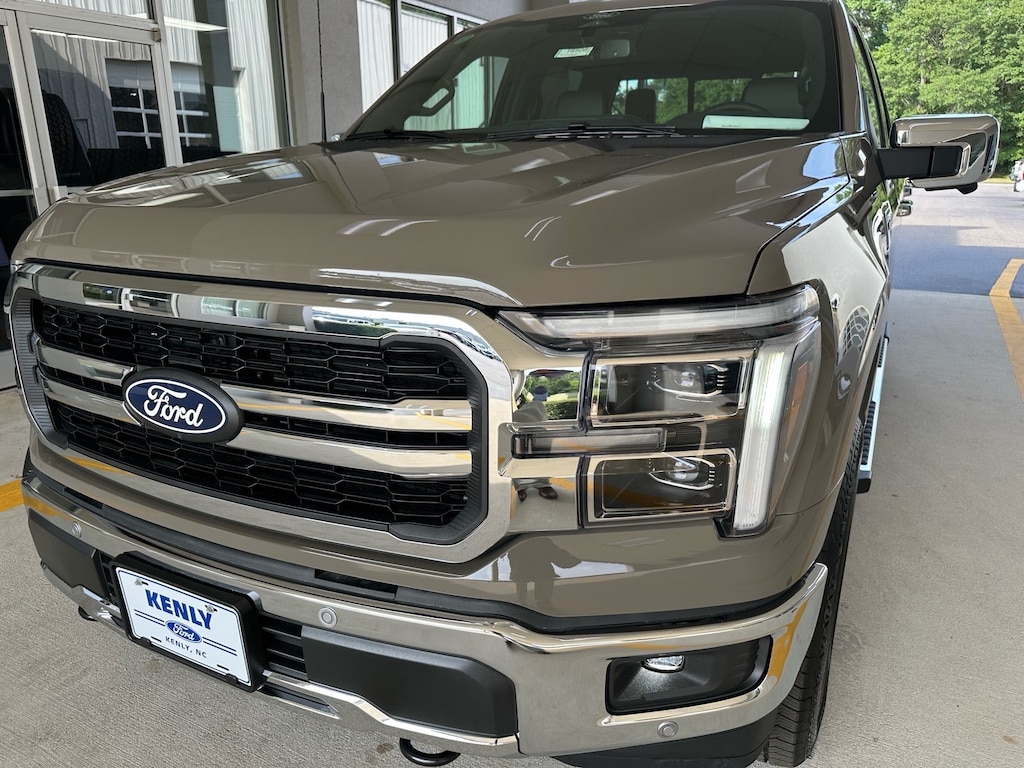 New 2026 Ford F-150 Lariat 4x4 Lariat SuperCrew 5.5 ft. SB