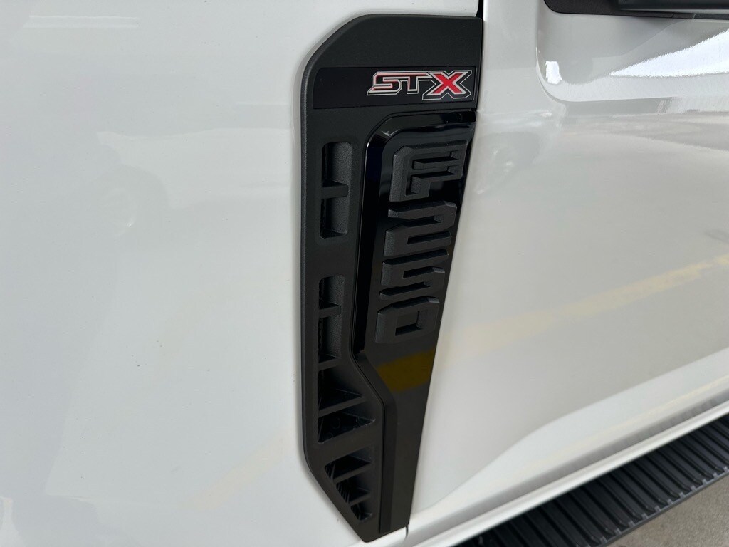 2026 Ford F-250 XL photo 3