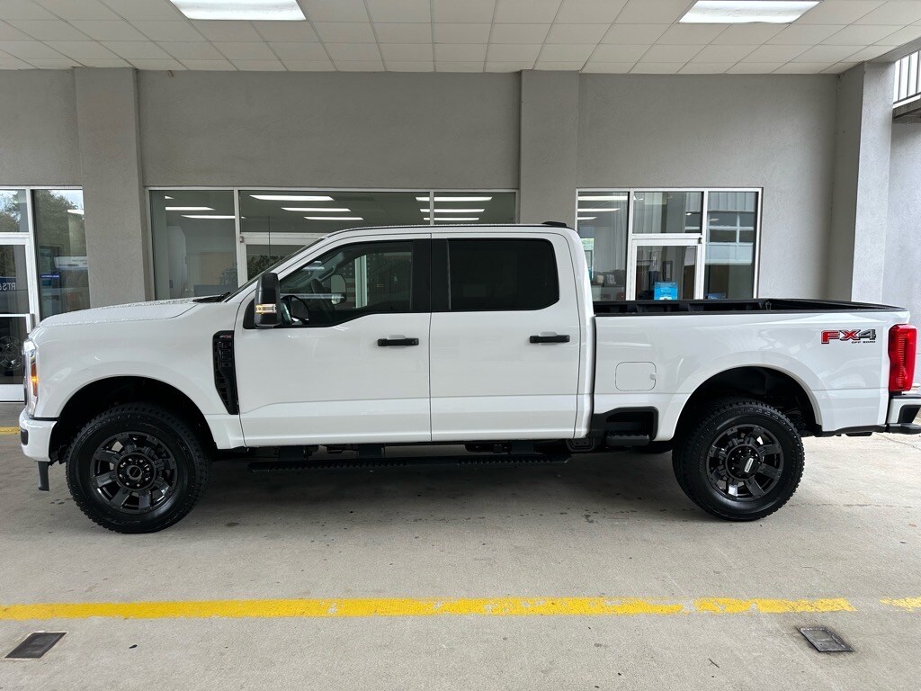 2026 Ford F-250 XL photo 2