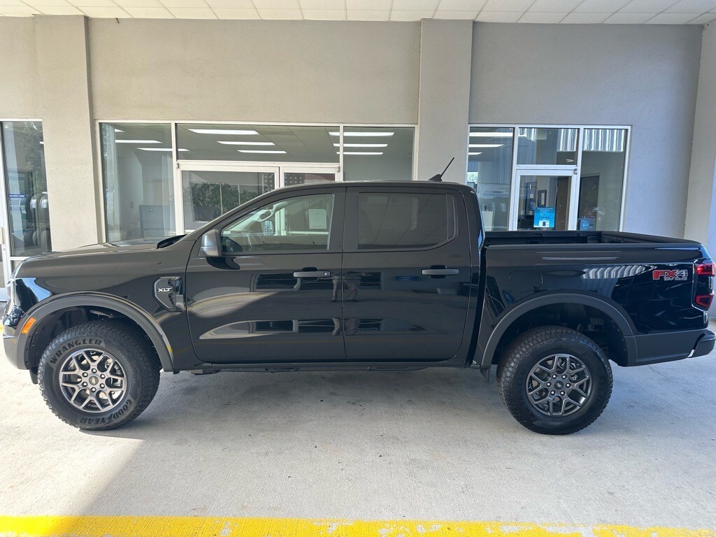 2025 Ford Ranger XLT photo 3