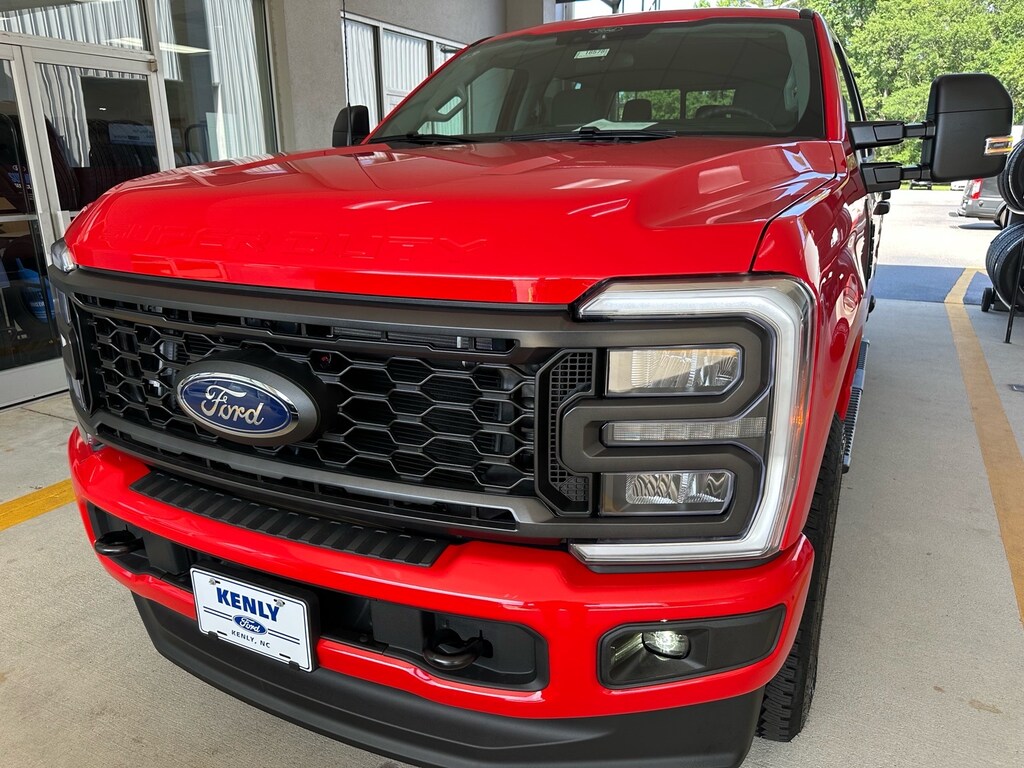 New 2026 Ford F-250 Super Duty XL 4x4 XL Crew Cab 6.8 ft. SB Pickup