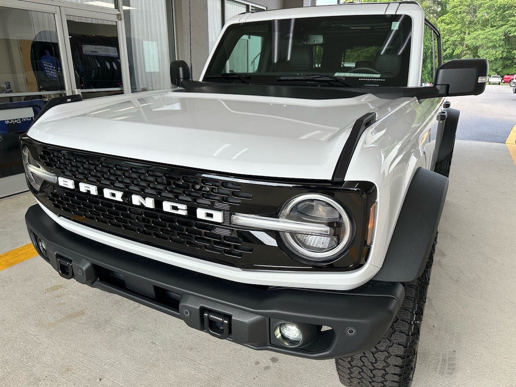 Certified 2025 Ford Bronco Badlands 4x4 Badlands SUV