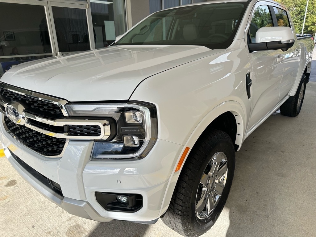 New 2025 Ford Ranger Lariat 4x2 Lariat SuperCrew 5.0 ft. SB