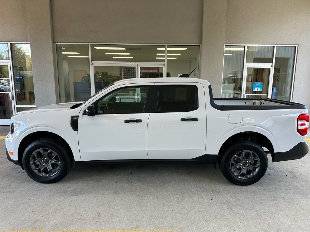 2025 Ford Maverick XLT photo 3