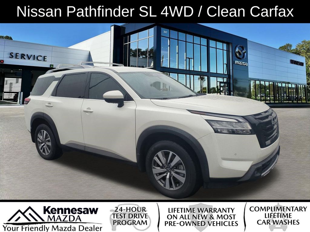 2022 Nissan Pathfinder SL 4WD's photo
