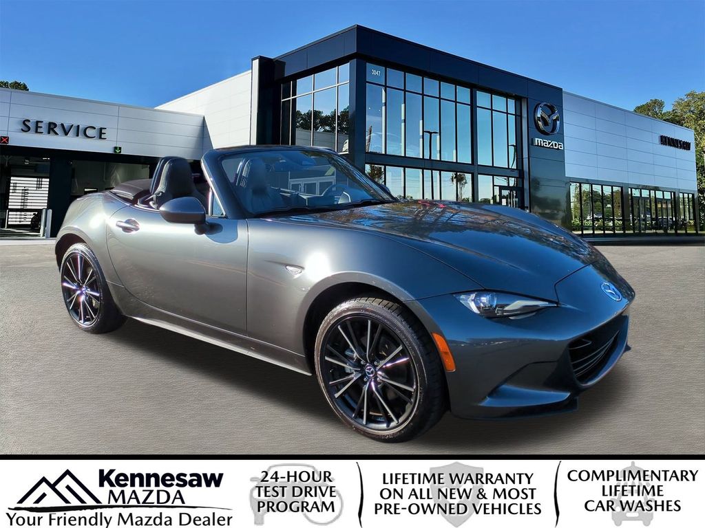 2025 Mazda MX-5 Miata Grand Touring's photo