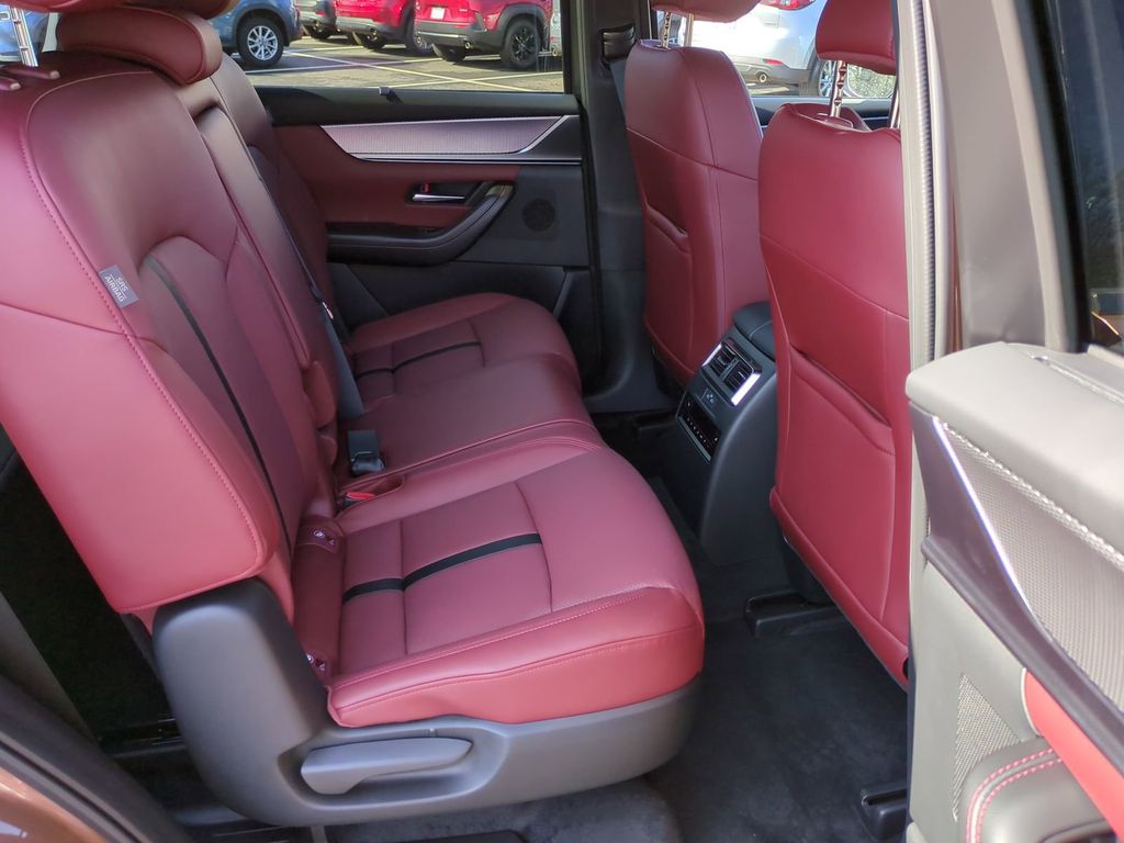 2026 Mazda CX-70 Premium Package - Photo 14