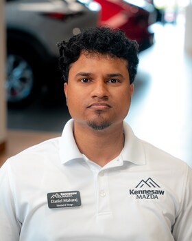 Staff member Daniel Maharaj from ID_263ca8