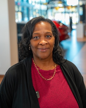 Staff member Yoma Carter from ID_6f7f52