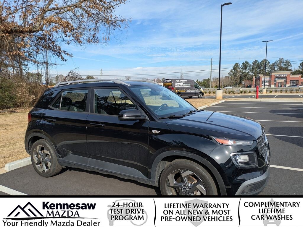 Used 2023 Hyundai Venue SEL SUV