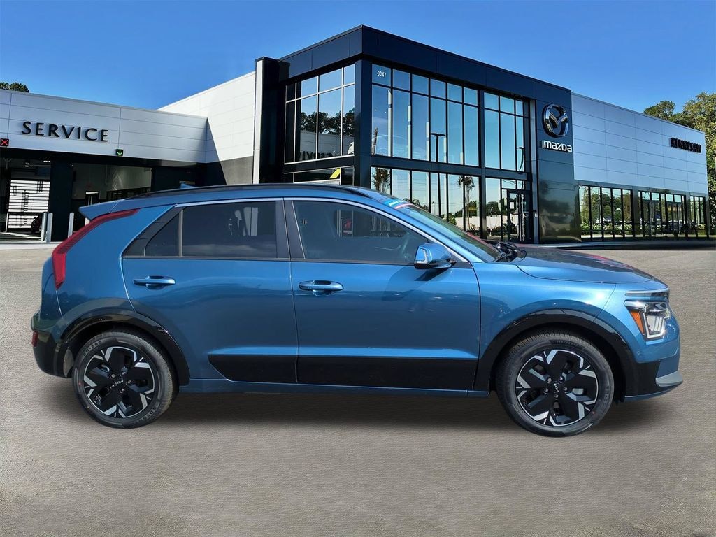Used 2023 Kia Niro EV Wave SUV
