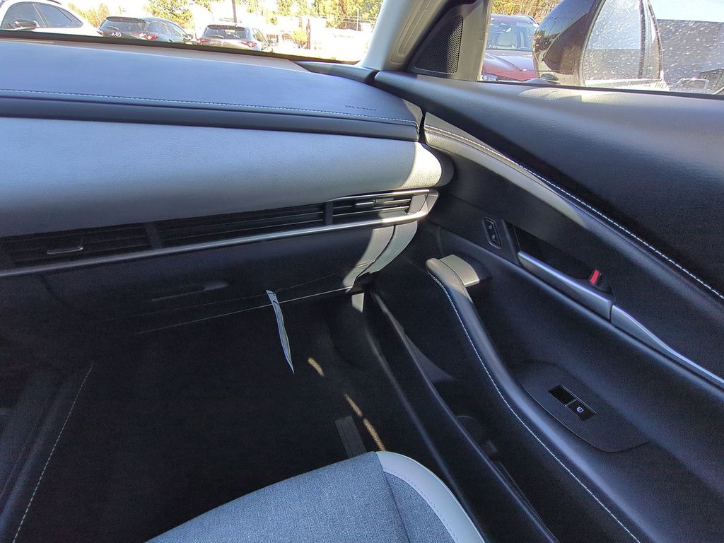 2026 Mazda CX-30 Aire Edition - Photo 17