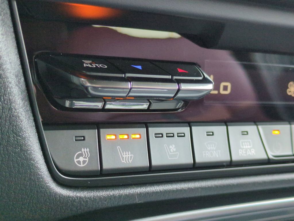2026 Mazda CX-70 Premium Package - Photo 23