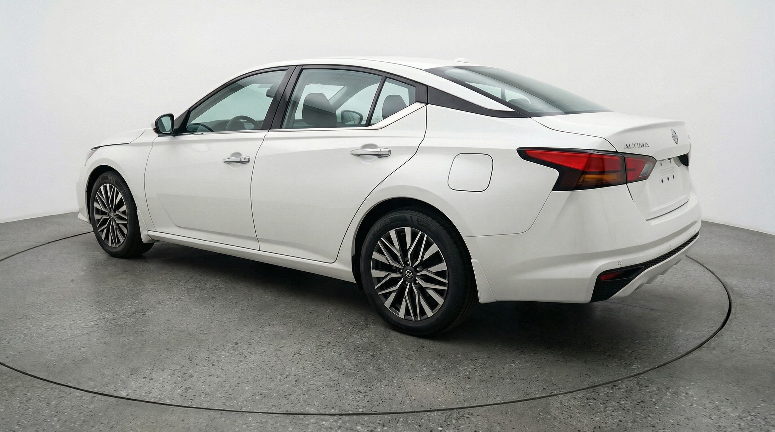 Thumbnail: 2025 Nissan Altima - 5