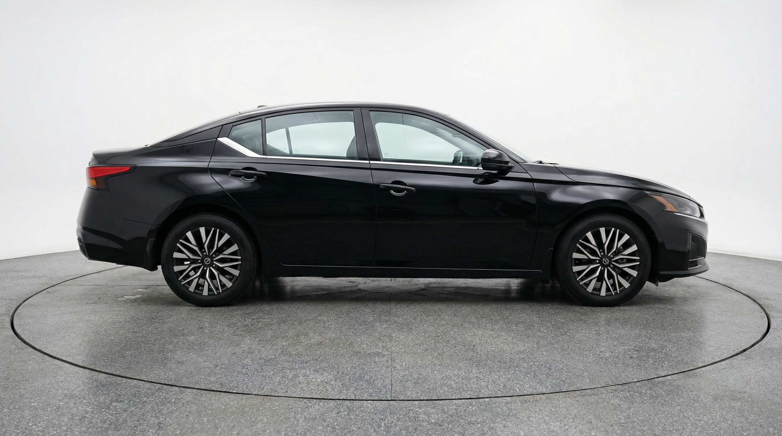 Thumbnail: 2025 Nissan Altima - 8