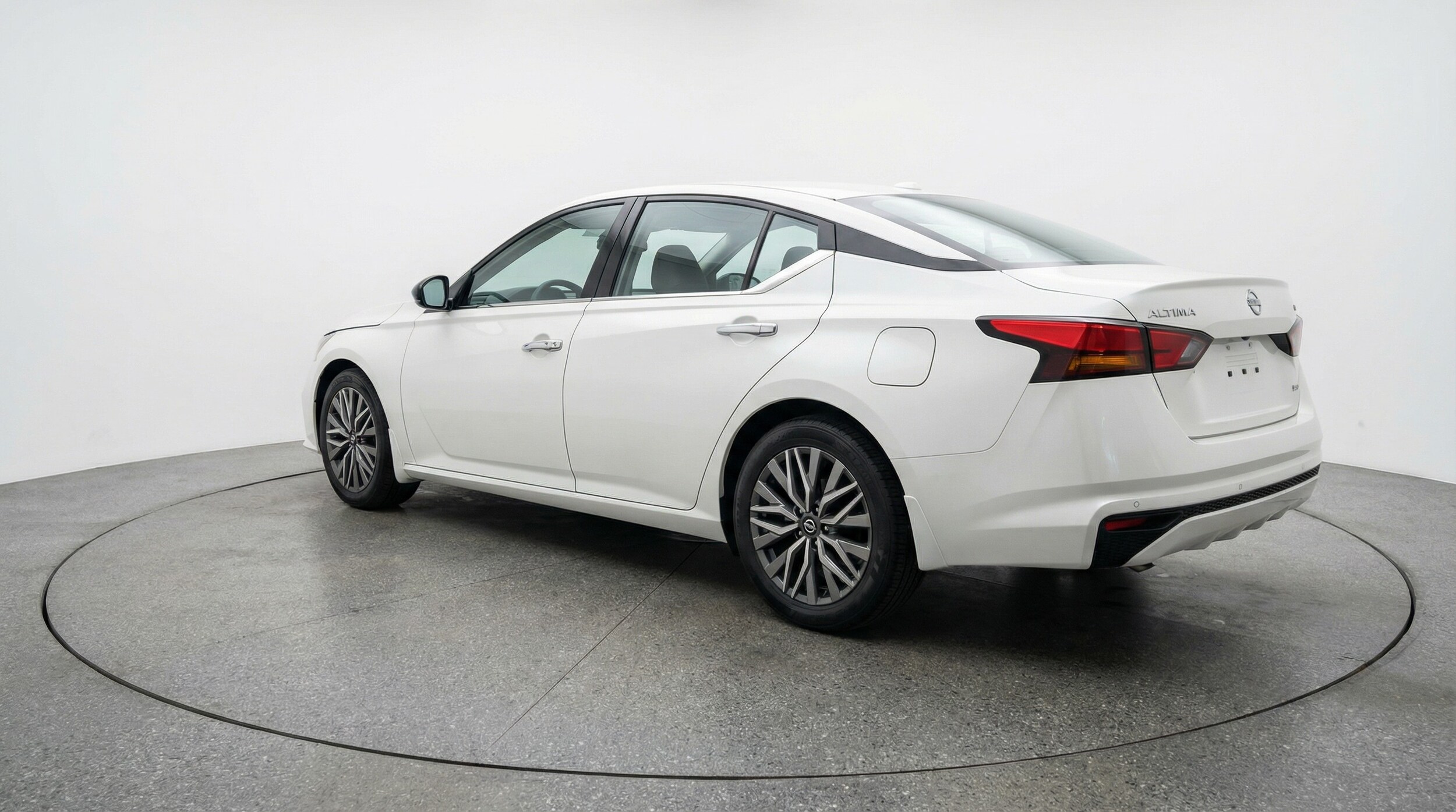 Thumbnail: 2025 Nissan Altima - 5