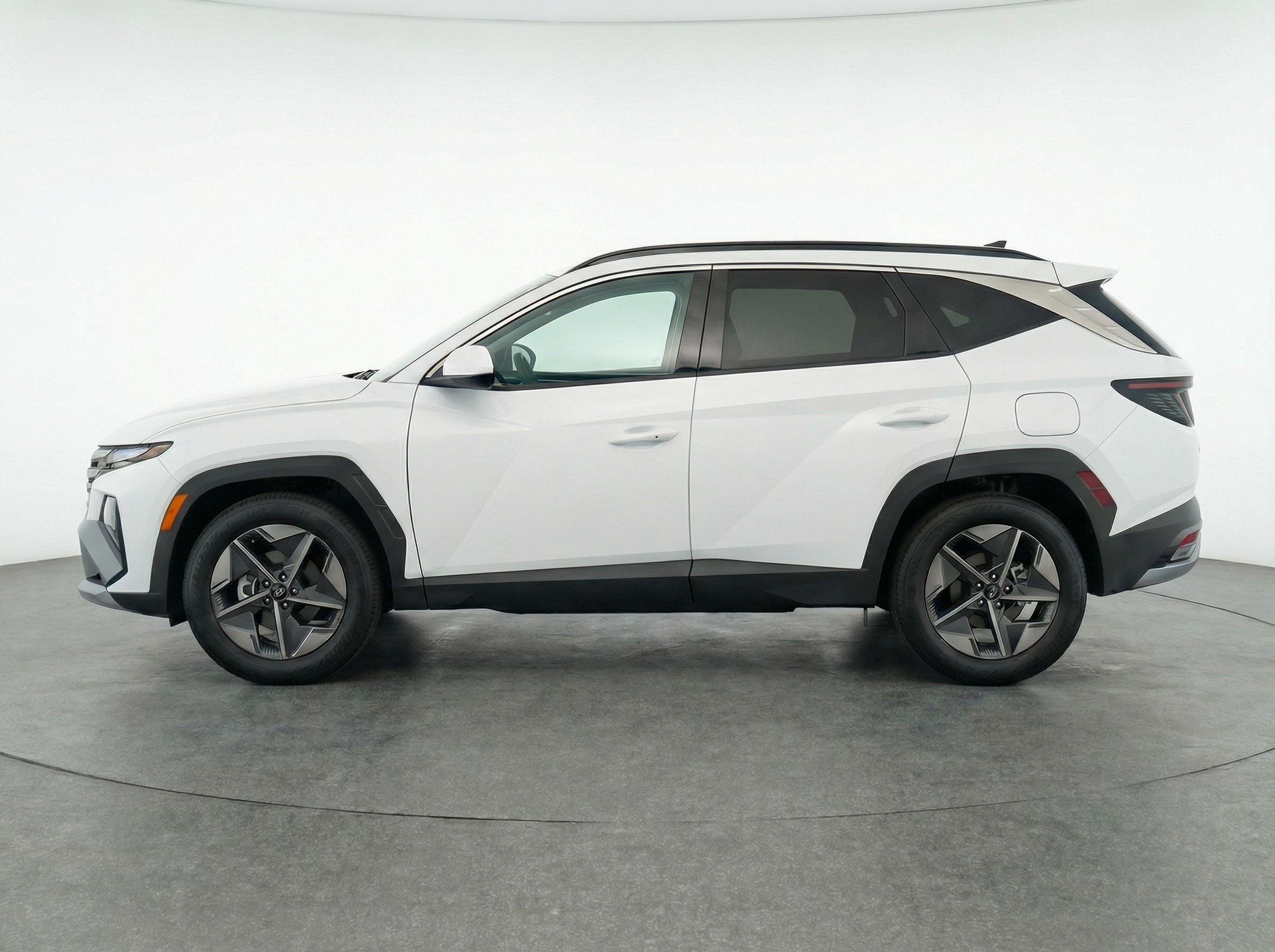 Thumbnail: 2025 Hyundai Tucson - 4