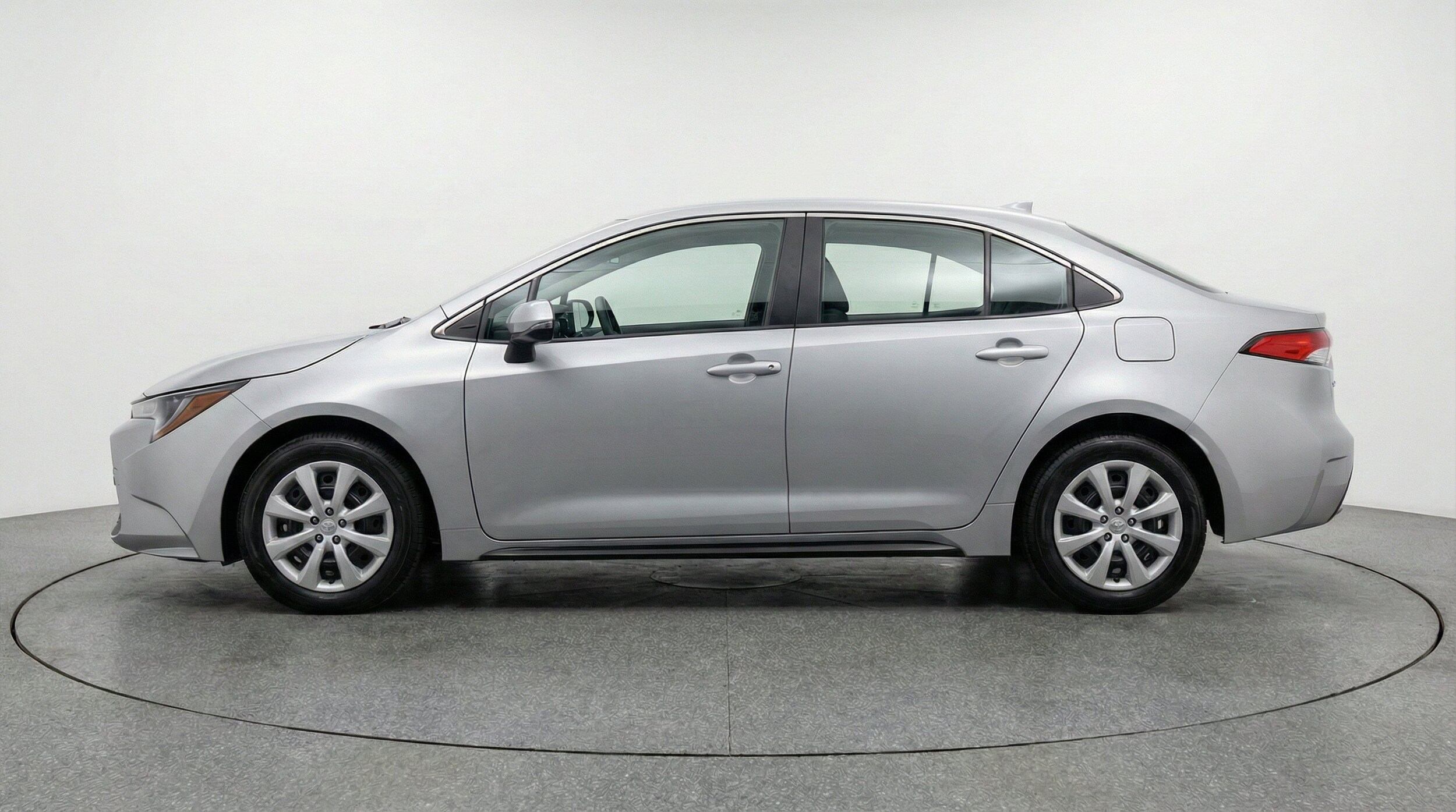 Thumbnail: 2025 Toyota Corolla - 5