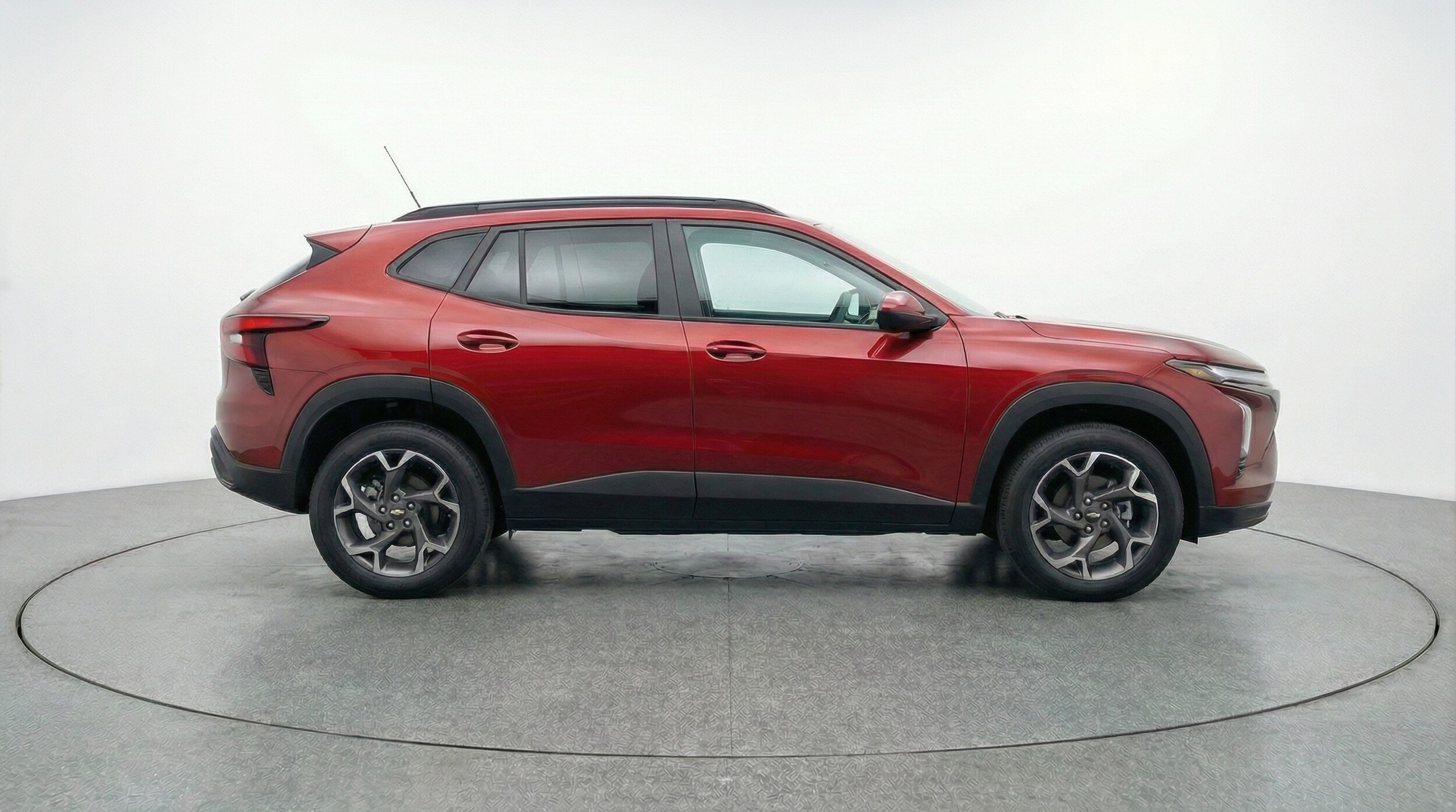 Thumbnail: 2025 Chevrolet Trax - 8