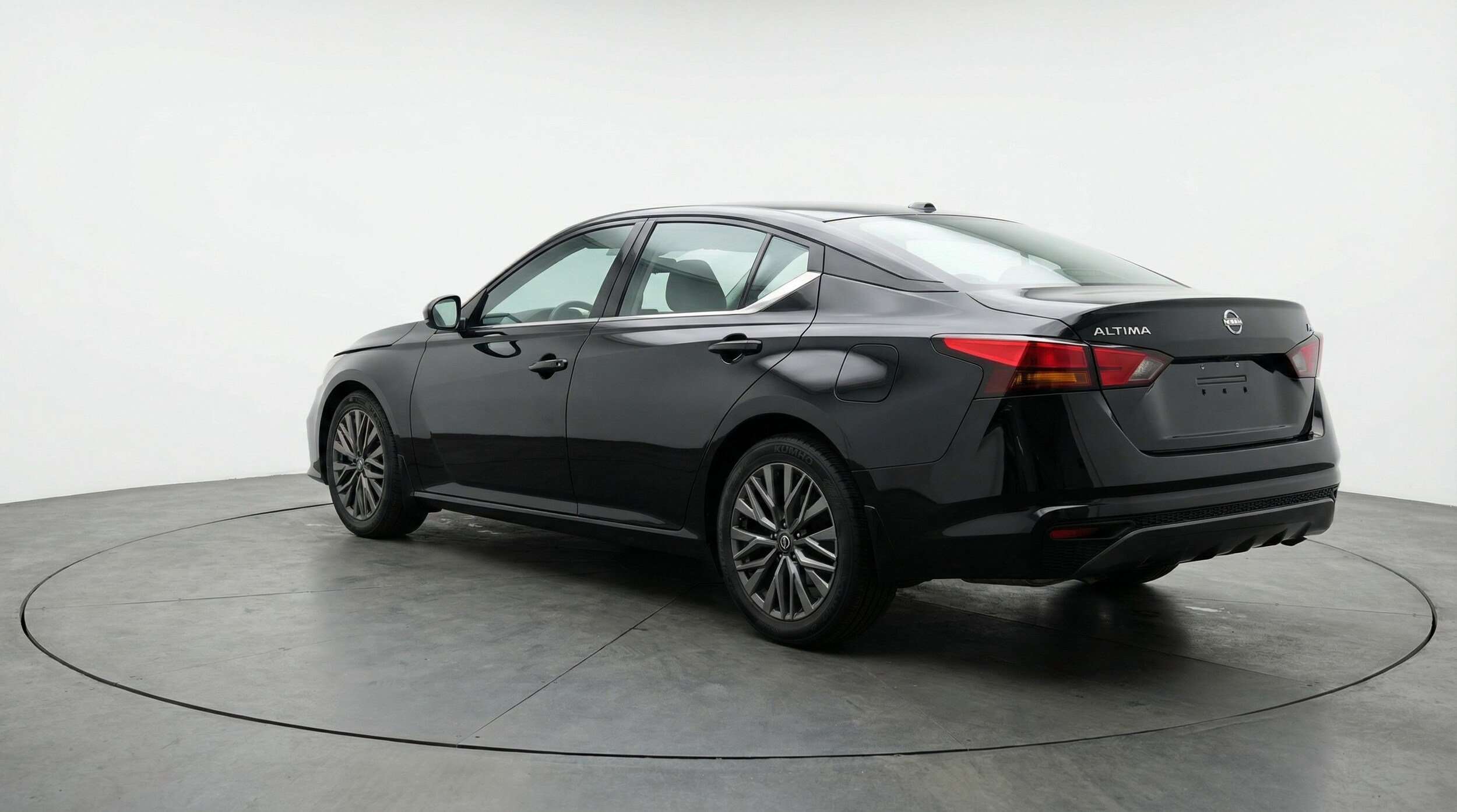 Thumbnail: 2025 Nissan Altima - 5