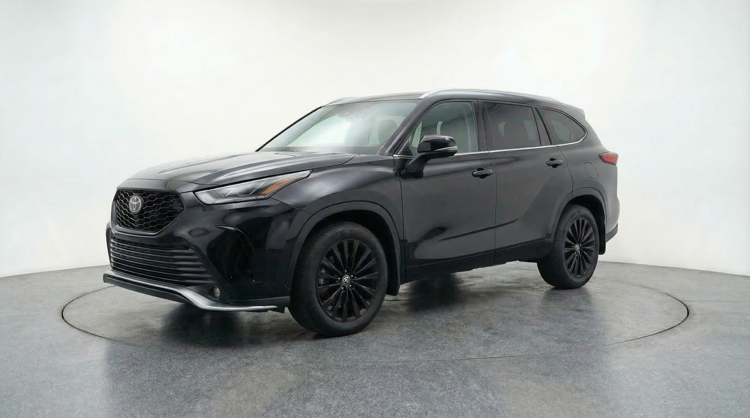 Thumbnail: 2025 Toyota Highlander - 3